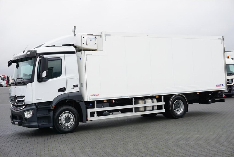 Mercedes-Benz ANTOS / 1830 / EURO 6 / CHŁODNIA + WINDA / 18 PALET - Refrižeratorius sunkvežimis: foto 3 Mercedes-Benz ANTOS / 1830 / EURO 6 / CHŁODNIA + WINDA / 18 PALET - Refrižeratorius sunkvežimis: foto 3