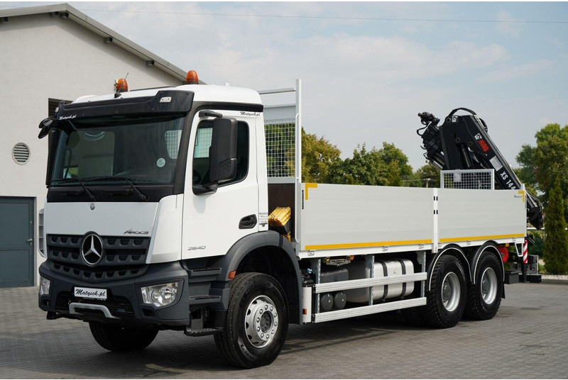 Platforminis/ Bortinis sunkvežimis, Sunkvežimis su kranu Mercedes-Benz / AROCS 2640 / 6x4 / SKRZYNIOWY - 6,5 M / HDS HIAB XS 144 / wysó: foto 7