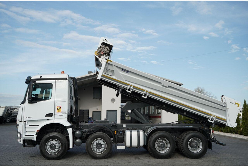 Mercedes-Benz AROCS 3243 / 8x4 / WYWROTKA DWUSTRONNA / HYDROBURTA / BORDMATIC - Savivartis sunkvežimis: foto 2 Mercedes-Benz AROCS 3243 / 8x4 / WYWROTKA DWUSTRONNA / HYDROBURTA / BORDMATIC - Savivartis sunkvežimis: foto 2