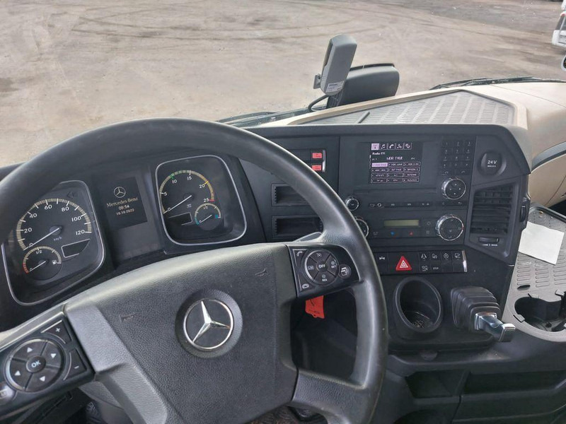 Mercedes-Benz Actros 2646 - Hook-lift sunkvežimis: foto 4 Mercedes-Benz Actros 2646 - Hook-lift sunkvežimis: foto 4