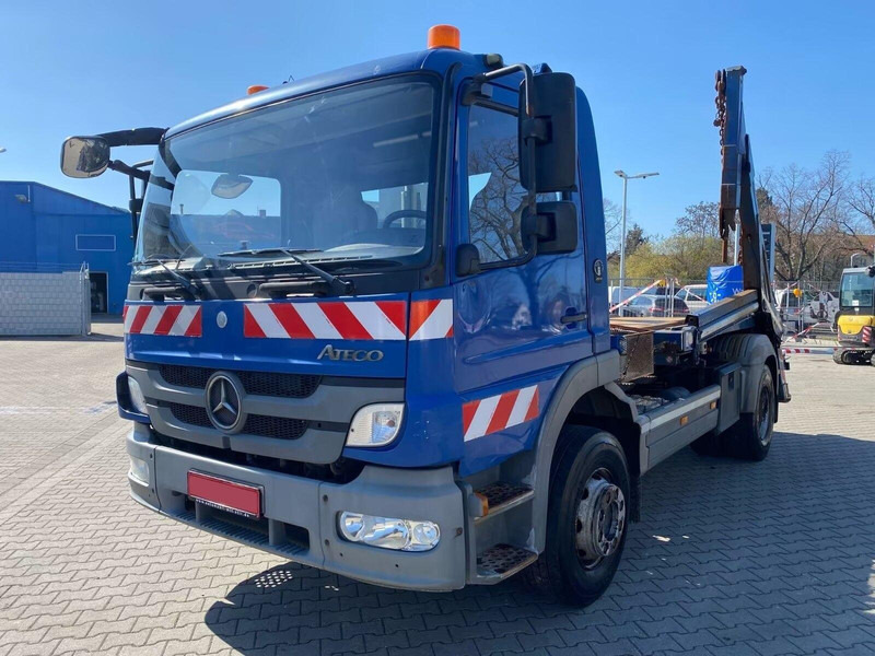 Mercedes-Benz Atego 1624 -Meiller Absetzkipper - Nuožulnaus pakėlimo ant platformos sunkvežimis: foto 1 Mercedes-Benz Atego 1624 -Meiller Absetzkipper - Nuožulnaus pakėlimo ant platformos sunkvežimis: foto 1