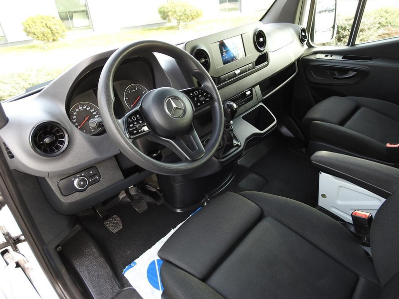 Mercedes-Benz SPRINTER 314 FURGON BRYGADÓWKA 6 MIEJSC TEMPOMAT KLIMATYZACJA - Mikroautobusas, Keleivinis furgonas: foto 2 Mercedes-Benz SPRINTER 314 FURGON BRYGADÓWKA 6 MIEJSC TEMPOMAT KLIMATYZACJA - Mikroautobusas, Keleivinis furgonas: foto 2