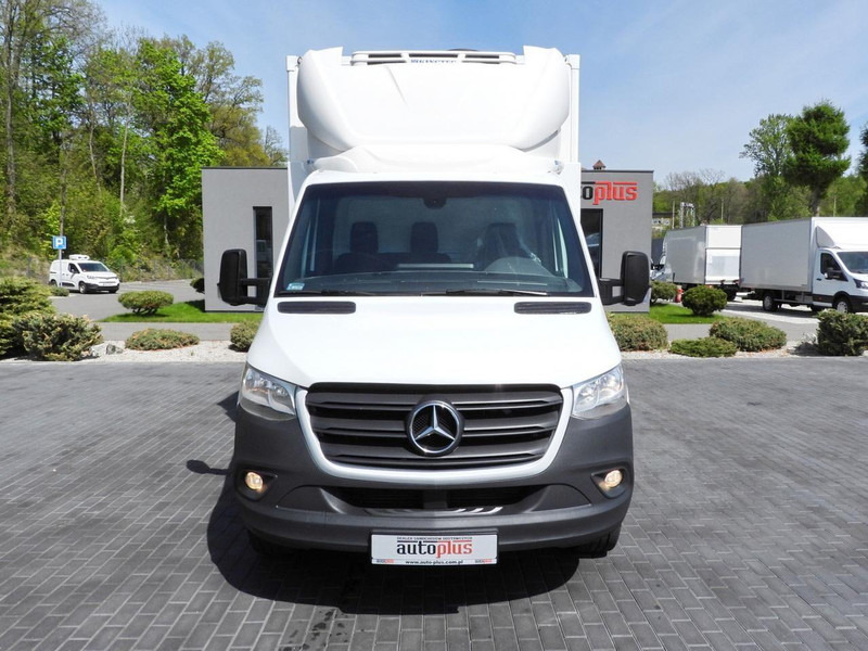 Mercedes-Benz SPRINTER 316 CHŁODNIA KONTENER 0*C WINDA 8 PALET TEMPOMAT PNEUMA - Refrižeratorius sunkvežimis: foto 5 Mercedes-Benz SPRINTER 316 CHŁODNIA KONTENER 0*C WINDA 8 PALET TEMPOMAT PNEUMA - Refrižeratorius sunkvežimis: foto 5