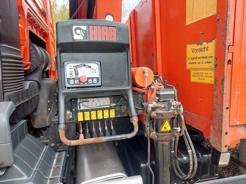 Mercedes-Benz TGS 26.360 FG 6x2, BL, daruval-HIAB 144, Euro5 - Platforminis/ Bortinis sunkvežimis, Sunkvežimis su kranu: foto 5 Mercedes-Benz TGS 26.360 FG 6x2, BL, daruval-HIAB 144, Euro5 - Platforminis/ Bortinis sunkvežimis, Sunkvežimis su kranu: foto 5