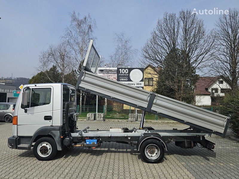 Nissan Atleon 35.110 3 way tipper - Mažas savivartis: foto 3 Nissan Atleon 35.110 3 way tipper - Mažas savivartis: foto 3