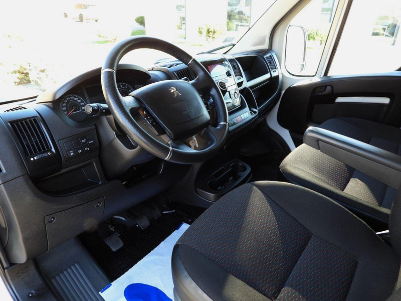 Peugeot BOXER PLANDEKA - Tentinis mikroautobusas: foto 2 Peugeot BOXER PLANDEKA - Tentinis mikroautobusas: foto 2