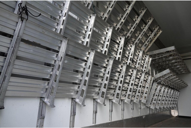 Refrižeratorius sunkvežimis Renault D 16 260 / CHŁODNIA - 6,8 M / MULTITEMPERATURA / CARRIER SUPRA 8: foto 17 Refrižeratorius sunkvežimis Renault D 16 260 / CHŁODNIA - 6,8 M / MULTITEMPERATURA / CARRIER SUPRA 8: foto 17