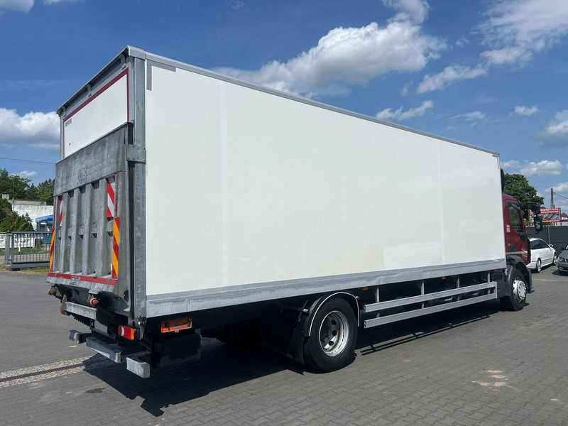 Renault D 18 250 DTI 18T REFRIGERATOR + LIFT - Refrižeratorius sunkvežimis: foto 4 Renault D 18 250 DTI 18T REFRIGERATOR + LIFT - Refrižeratorius sunkvežimis: foto 4