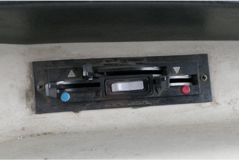 Bortinis automobilis Renault R21 / ESTAFETTE 1000 / OLDTIMER / 1970 YEAR / 38 000 KM !!: foto 17 Bortinis automobilis Renault R21 / ESTAFETTE 1000 / OLDTIMER / 1970 YEAR / 38 000 KM !!: foto 17