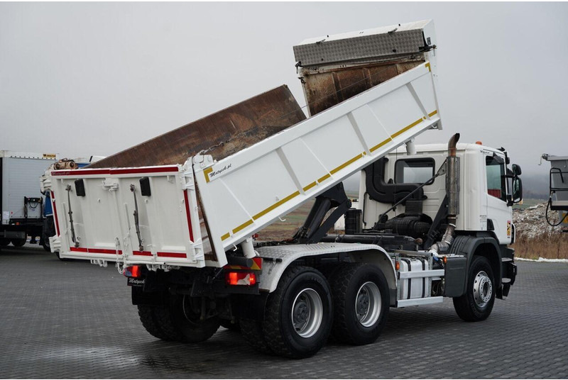 Scania P 410 / 6x4 / WYWROTKA DWU-STRONNA / HYDROBURTA / BOARDMATIC / - Savivartis sunkvežimis: foto 5 Scania P 410 / 6x4 / WYWROTKA DWU-STRONNA / HYDROBURTA / BOARDMATIC / - Savivartis sunkvežimis: foto 5