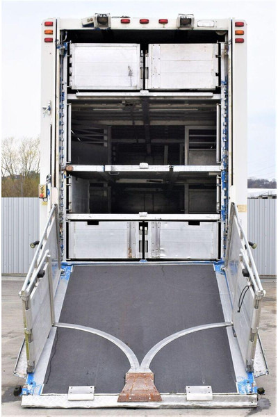 Scania R 500 - Gyvulių pervežimo sunkvežimis: foto 4 Scania R 500 - Gyvulių pervežimo sunkvežimis: foto 4