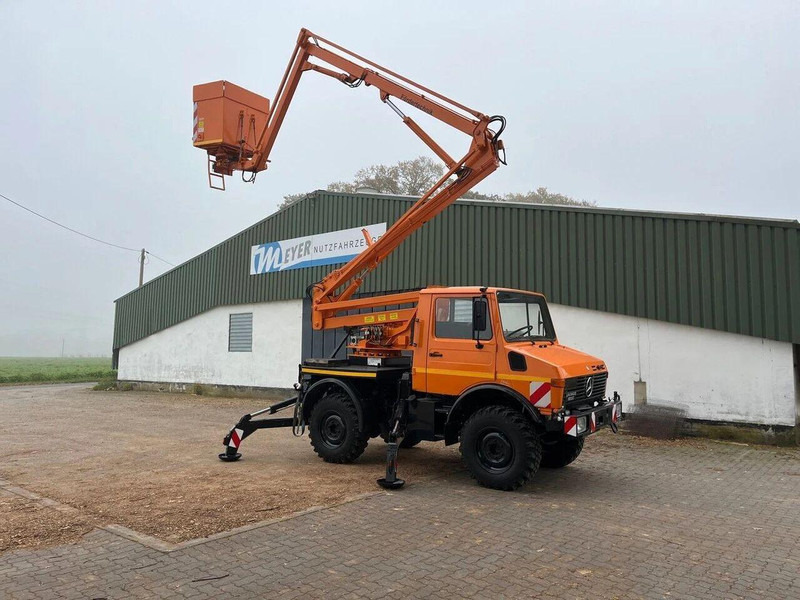 Mercedes-Benz Unimog 1200 4x4 - Lifting basket - Sunkvežimis, Sunkvežimis su kranu: foto 4 Mercedes-Benz Unimog 1200 4x4 - Lifting basket - Sunkvežimis, Sunkvežimis su kranu: foto 4