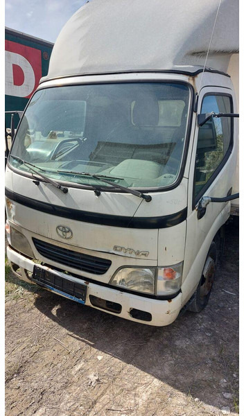 Toyota Dyna 150 3,0 D - Koffer - Furgonas su krovinių dėže: foto 1 Toyota Dyna 150 3,0 D - Koffer - Furgonas su krovinių dėže: foto 1