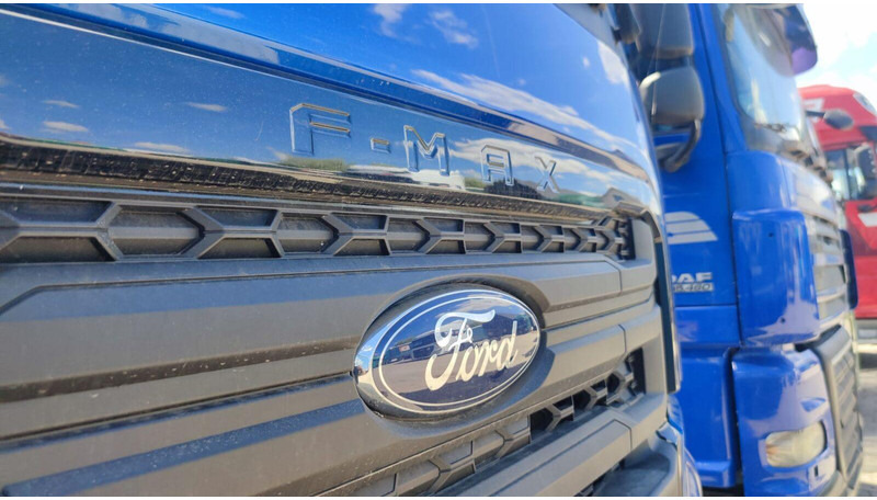 Ford F-MAX 500 Tractor Lowdeck - MEGA - Vilkikas: foto 3 Ford F-MAX 500 Tractor Lowdeck - MEGA - Vilkikas: foto 3