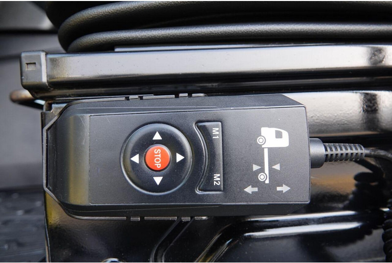 Vilkikas Mercedes-Benz ACTROS 1845 / RETARDER / HYDRAULIKA / I-PARK COOL / ALUFELGI / E: foto 20 Vilkikas Mercedes-Benz ACTROS 1845 / RETARDER / HYDRAULIKA / I-PARK COOL / ALUFELGI / E: foto 20