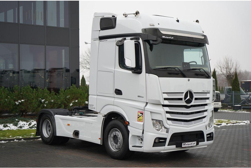 Mercedes-Benz ACTROS 1853 / HYDRAULIKA / RETARDER / BIG SPACE / FLEETBOARD - Vilkikas: foto 4 Mercedes-Benz ACTROS 1853 / HYDRAULIKA / RETARDER / BIG SPACE / FLEETBOARD - Vilkikas: foto 4