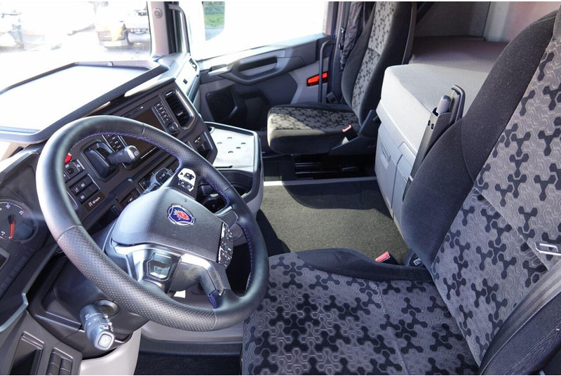 Vilkikas Scania R 450 / RETARDER / NISKA KABINA / PO KONTRAKCIE SERWISOWYM: foto 16 Vilkikas Scania R 450 / RETARDER / NISKA KABINA / PO KONTRAKCIE SERWISOWYM: foto 16