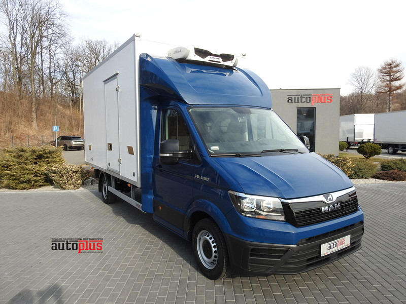 Volkswagen Crafter REGRIGERATOR BOX -5*C 8 PALLETS HEATING FUNCTION - Furgonas šaldytuvas: foto 1 Volkswagen Crafter REGRIGERATOR BOX -5*C 8 PALLETS HEATING FUNCTION - Furgonas šaldytuvas: foto 1