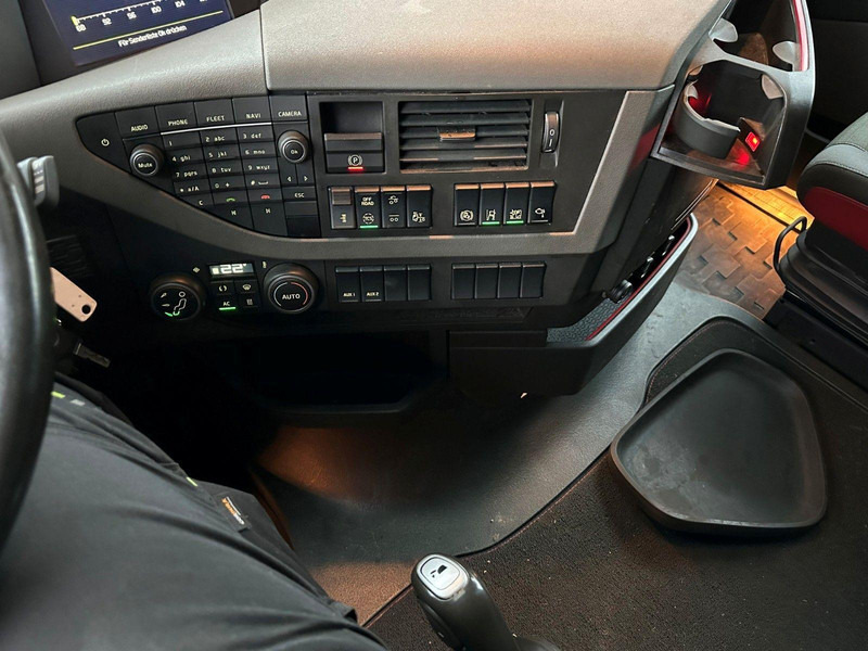 Volvo FH 13 460 + Palfinger PK 18002 - Platforminis/ Bortinis sunkvežimis, Sunkvežimis su kranu: foto 5 Volvo FH 13 460 + Palfinger PK 18002 - Platforminis/ Bortinis sunkvežimis, Sunkvežimis su kranu: foto 5