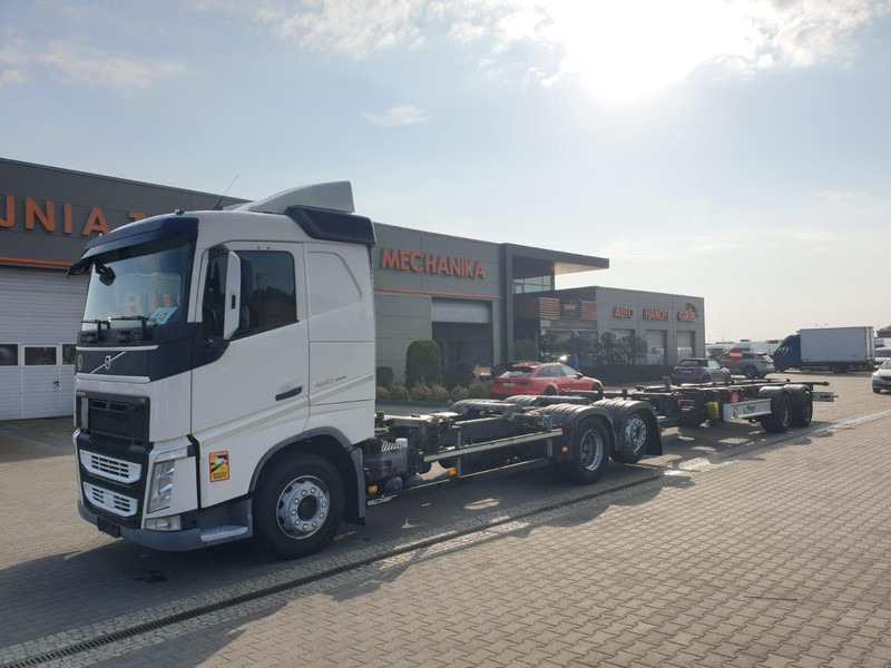 Volvo FH 460 EURO 6 BDF SWAP CHASSIS + TRAILER FLIEGL TWP180 - Važiuoklės sunkvežimis: foto 1 Volvo FH 460 EURO 6 BDF SWAP CHASSIS + TRAILER FLIEGL TWP180 - Važiuoklės sunkvežimis: foto 1