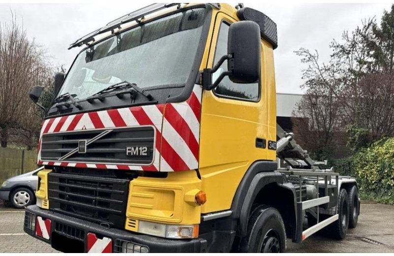 Volvo FM12 6x6 Hook lift - Hook-lift sunkvežimis: foto 4 Volvo FM12 6x6 Hook lift - Hook-lift sunkvežimis: foto 4