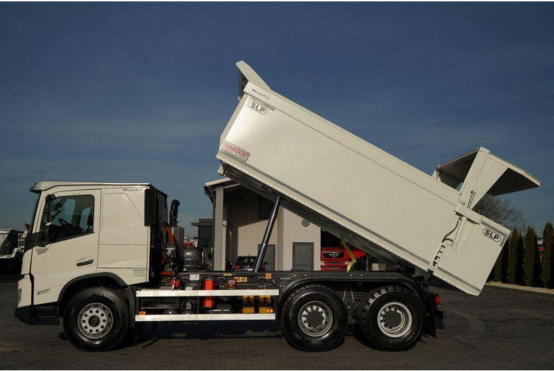Volvo FMX 550 / 6x4 / WYWROTKA / WOZIDŁO / HARDOX / HYDRAULICZNA KLAPA - Savivartis sunkvežimis: foto 2 Volvo FMX 550 / 6x4 / WYWROTKA / WOZIDŁO / HARDOX / HYDRAULICZNA KLAPA - Savivartis sunkvežimis: foto 2