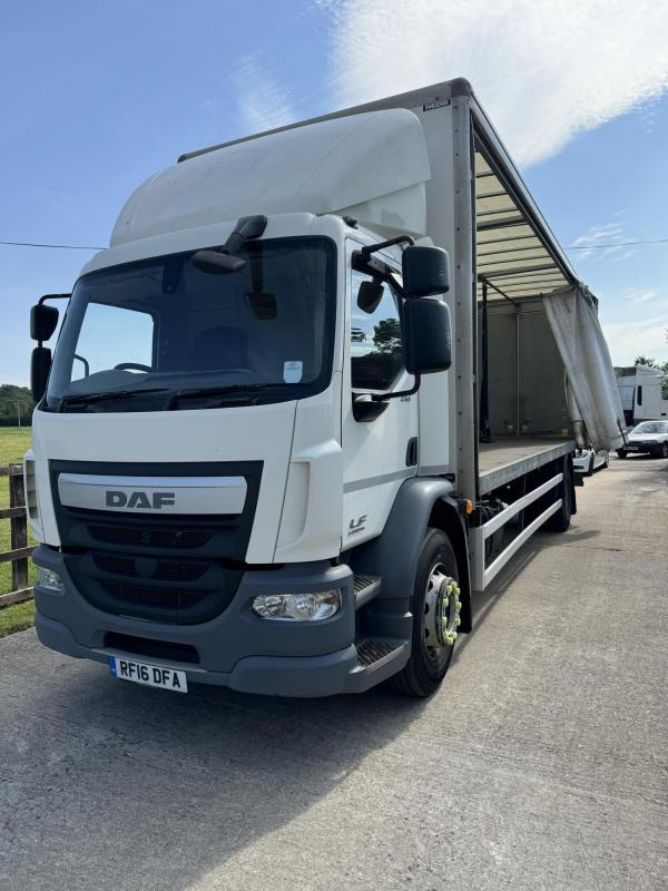 DAF FA CF 250 18 Ton Curtainsider - Tentinis sunkvežimis: foto 1 DAF FA CF 250 18 Ton Curtainsider - Tentinis sunkvežimis: foto 1