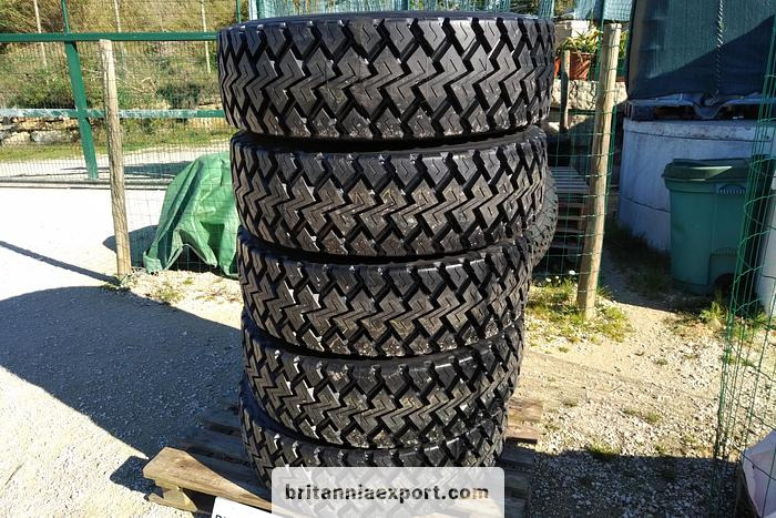 FACTORY Retread 285/70R19.5 Truck Tyres | Quarry Tread | Heavy-Duty | Export Ready - Padanga: foto 1 FACTORY Retread 285/70R19.5 Truck Tyres | Quarry Tread | Heavy-Duty | Export Ready - Padanga: foto 1