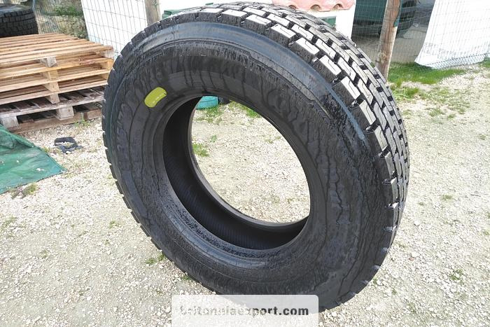 FACTORY Retread 315/70R22.5 Truck Tyres | Heavy-Duty | Export Ready - Padanga: foto 1 FACTORY Retread 315/70R22.5 Truck Tyres | Heavy-Duty | Export Ready - Padanga: foto 1