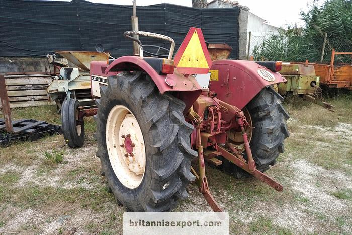 INTERNATIONAL 433 SA Farm Tractor | 2.5L Diesel | 4x2 | Brand New Tyres - Traktorius: foto 5 INTERNATIONAL 433 SA Farm Tractor | 2.5L Diesel | 4x2 | Brand New Tyres - Traktorius: foto 5
