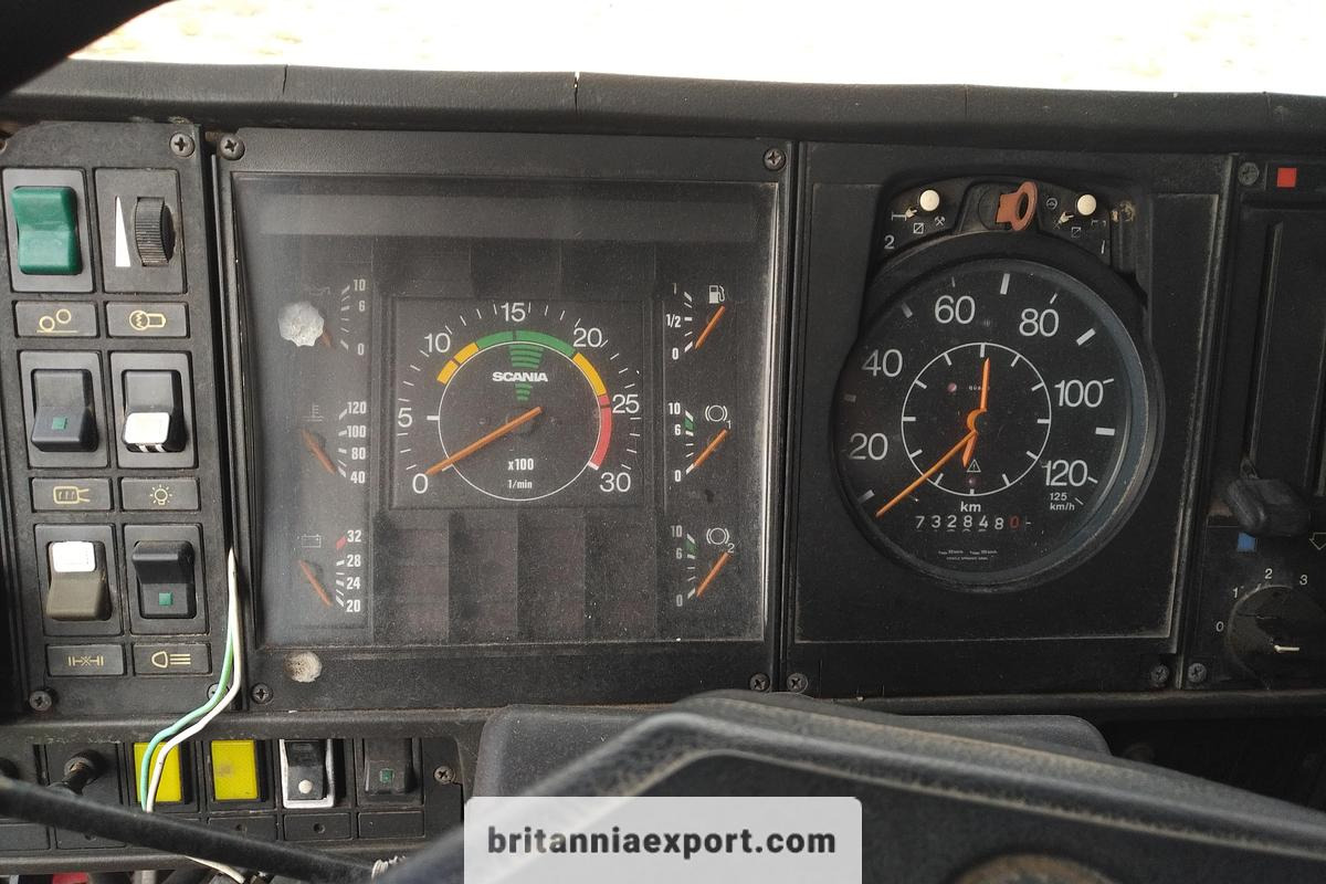 Tentinis sunkvežimis SCANIA P 92H | 6x2 10 tyres | On springs | 26 ton: foto 24