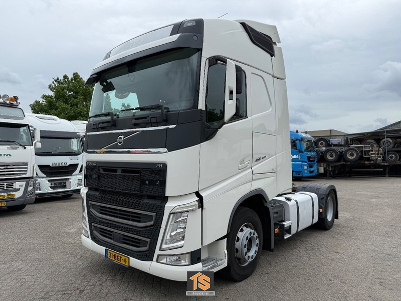 Volvo FH EURO 6 - AUTOMATIC - 2 TANKS - NL TRUCK - APK/TUV 02/2026 - NEW TACHO - TOP! - Vilkikas: foto 1 Volvo FH EURO 6 - AUTOMATIC - 2 TANKS - NL TRUCK - APK/TUV 02/2026 - NEW TACHO - TOP! - Vilkikas: foto 1