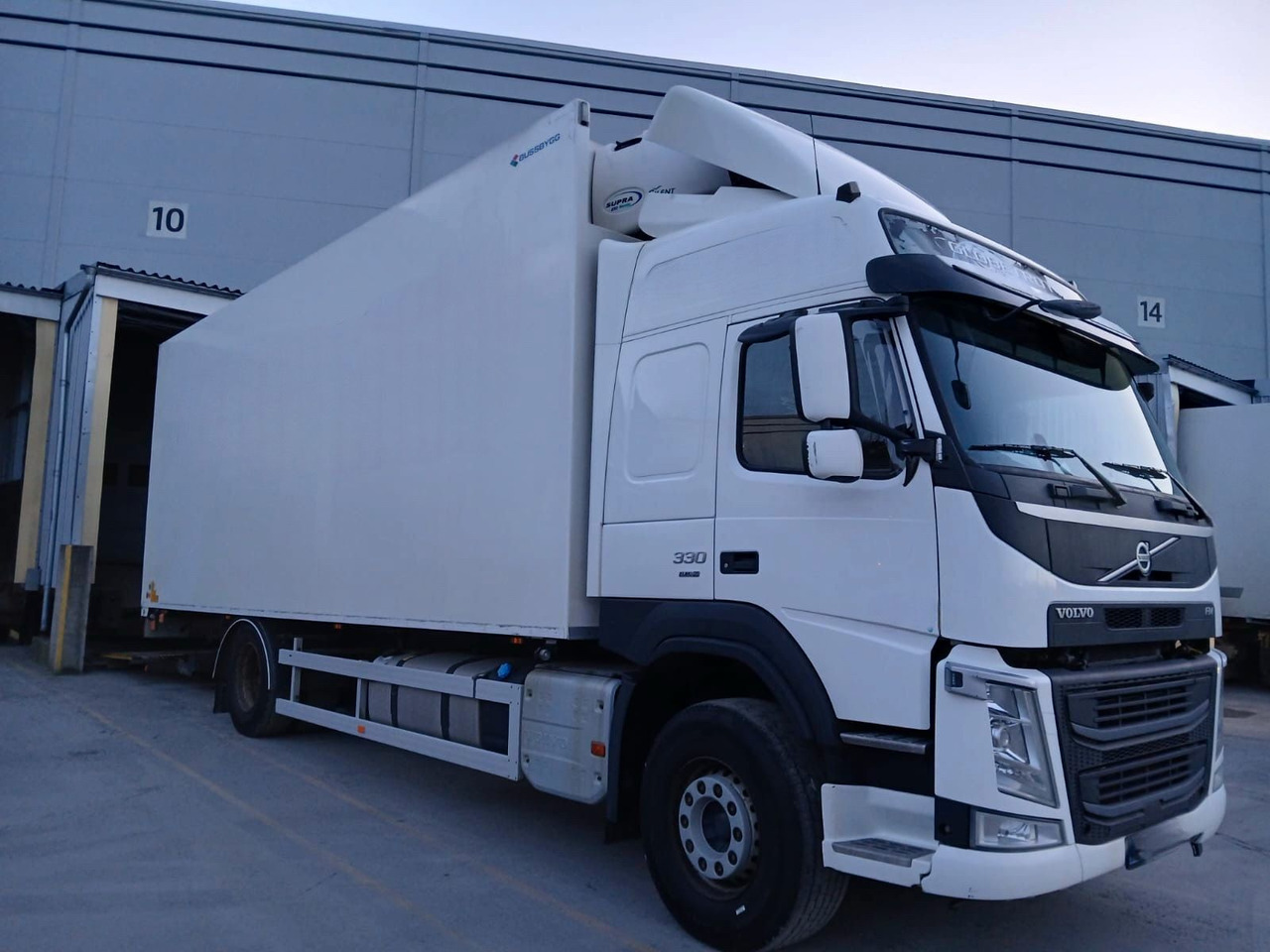 Volvo FM330 / Carrier Supra 850 nordic - Refrižeratorius sunkvežimis: foto 2 Volvo FM330 / Carrier Supra 850 nordic - Refrižeratorius sunkvežimis: foto 2