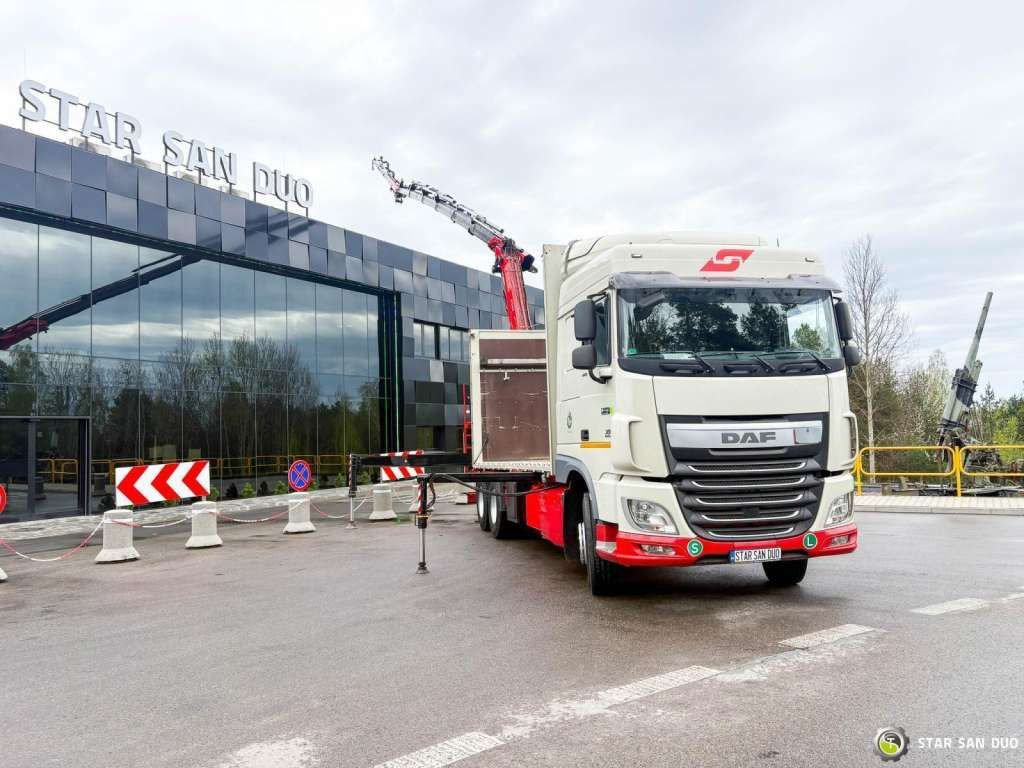 DAF XF 440 6x2 Fassi F365 FLY JIBCranePallet Grippe - Sunkvežimis su kranu: foto 2 DAF XF 440 6x2 Fassi F365 FLY JIBCranePallet Grippe - Sunkvežimis su kranu: foto 2