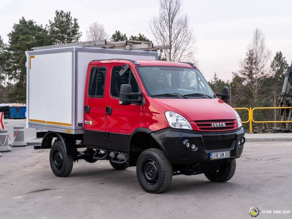 Iveco DAILY 4X4 OFFROAD CAMPER BOX DOKA Iveco DAILY 4X4 OFFROAD CAMPER BOX DOKA - Važiuoklės sunkvežimis: foto 3 Iveco DAILY 4X4 OFFROAD CAMPER BOX DOKA Iveco DAILY 4X4 OFFROAD CAMPER BOX DOKA - Važiuoklės sunkvežimis: foto 3
