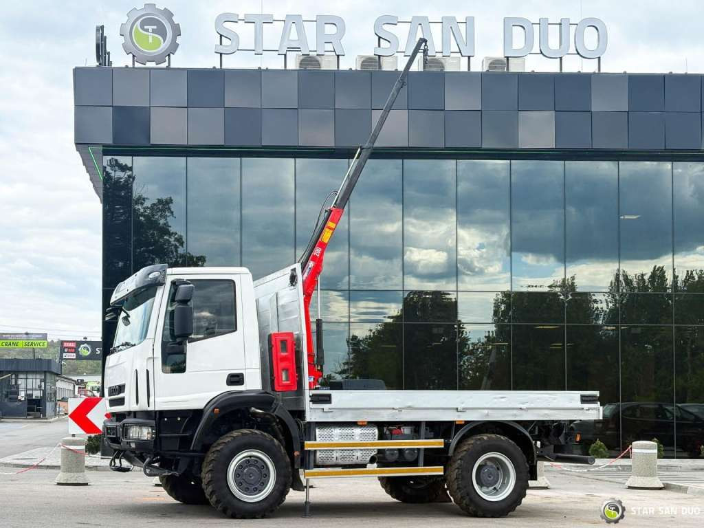 Iveco Eurocargo 4x4 HMF 202 Euro 6 mileage: 76,000 k - Sunkvežimis su kranu: foto 1 Iveco Eurocargo 4x4 HMF 202 Euro 6 mileage: 76,000 k - Sunkvežimis su kranu: foto 1