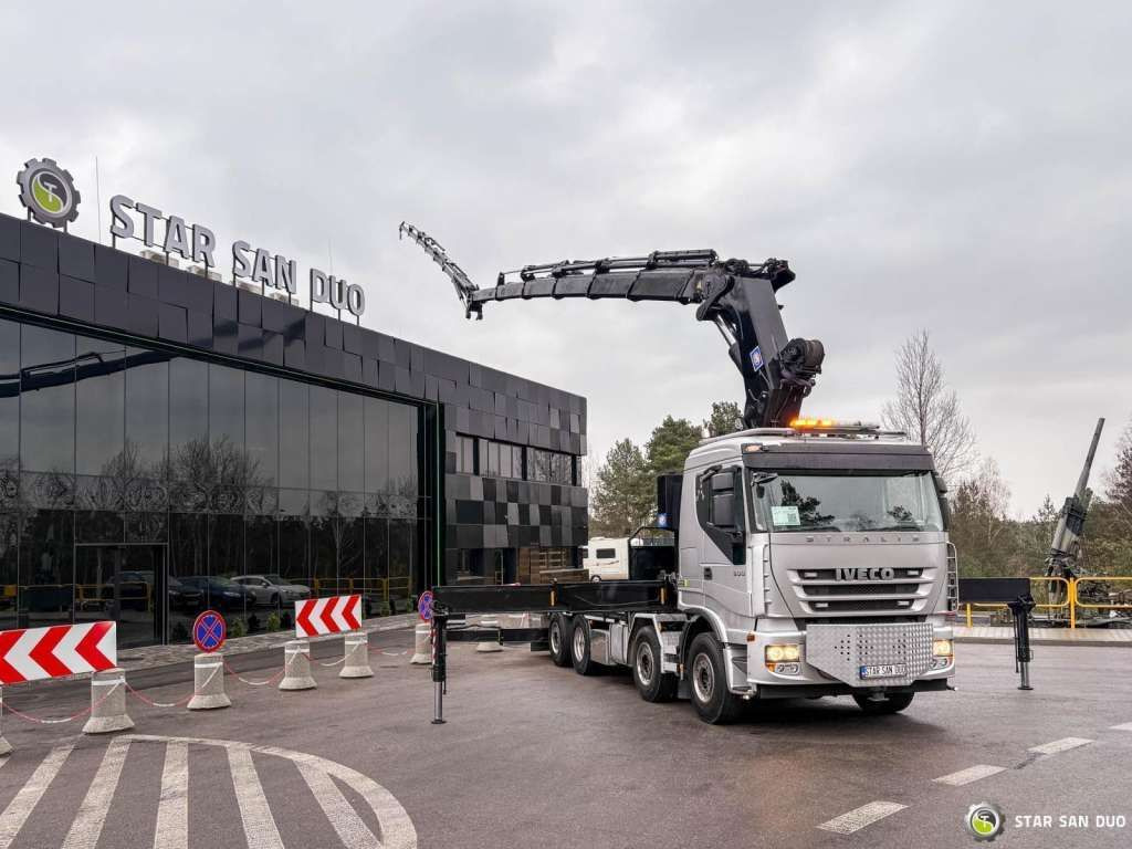 Iveco STRALIS AS320S50Y 8x2 HMF 8520-0K6 FLY JIB Winc - Sunkvežimis su kranu: foto 1 Iveco STRALIS AS320S50Y 8x2 HMF 8520-0K6 FLY JIB Winc - Sunkvežimis su kranu: foto 1