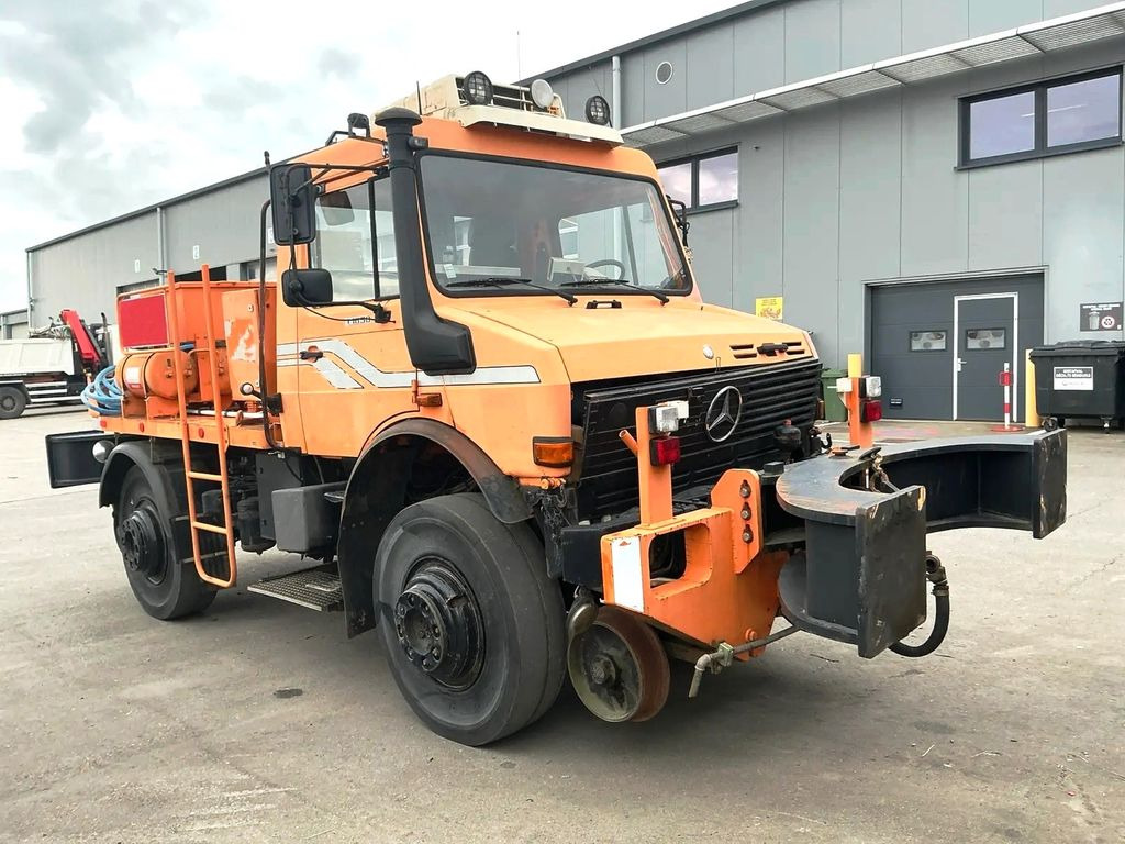 Unimog 1650 4x4 ZAGRO SCHIENEN TWO WAY RAIL ROAD - Komunalinė/ Specializuota technika: foto 1 Unimog 1650 4x4 ZAGRO SCHIENEN TWO WAY RAIL ROAD - Komunalinė/ Specializuota technika: foto 1