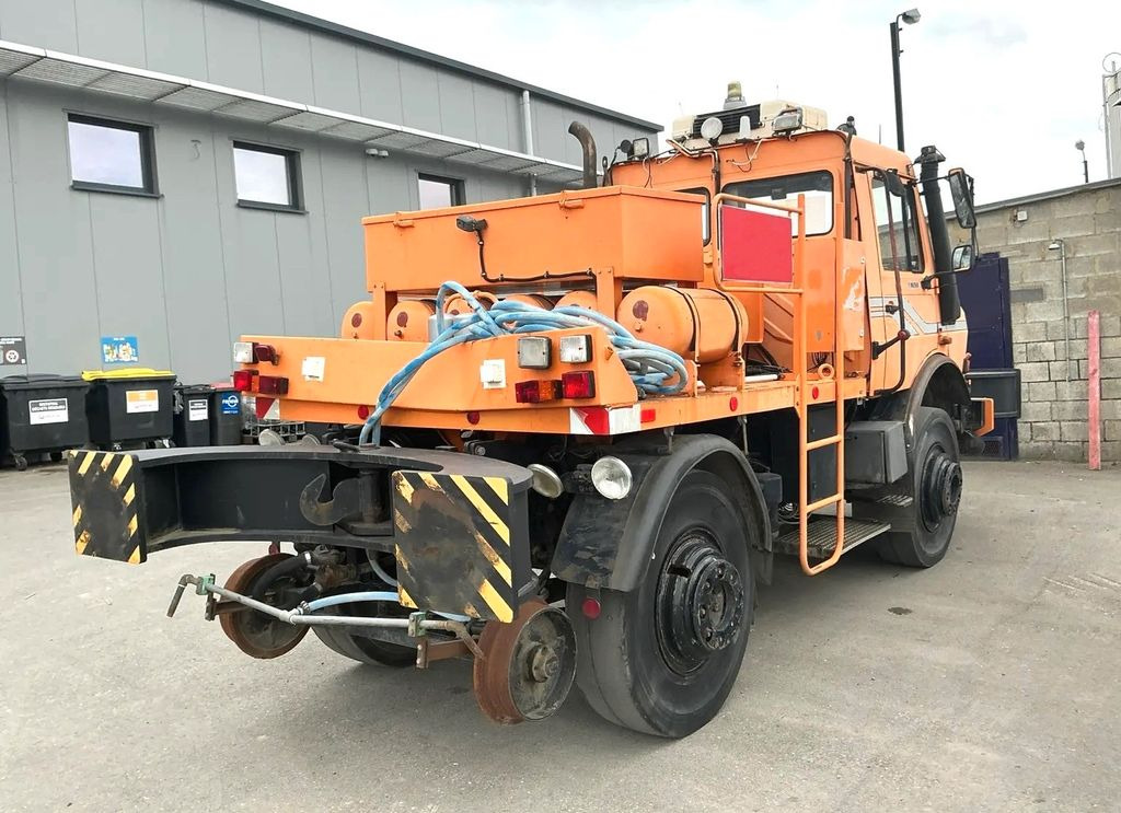 Unimog 1650 4x4 ZAGRO SCHIENEN TWO WAY RAIL ROAD - Komunalinė/ Specializuota technika: foto 2 Unimog 1650 4x4 ZAGRO SCHIENEN TWO WAY RAIL ROAD - Komunalinė/ Specializuota technika: foto 2