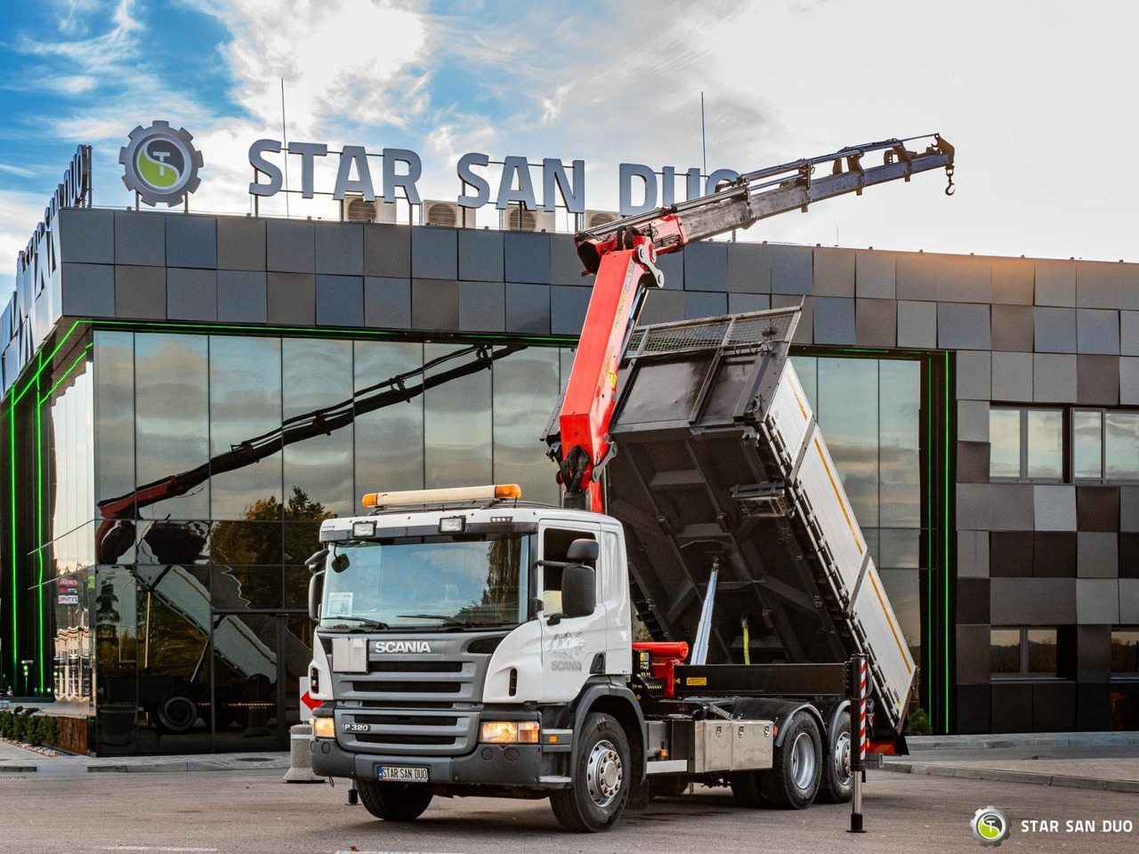 - Savivartis sunkvežimis: foto 1 - Savivartis sunkvežimis: foto 1