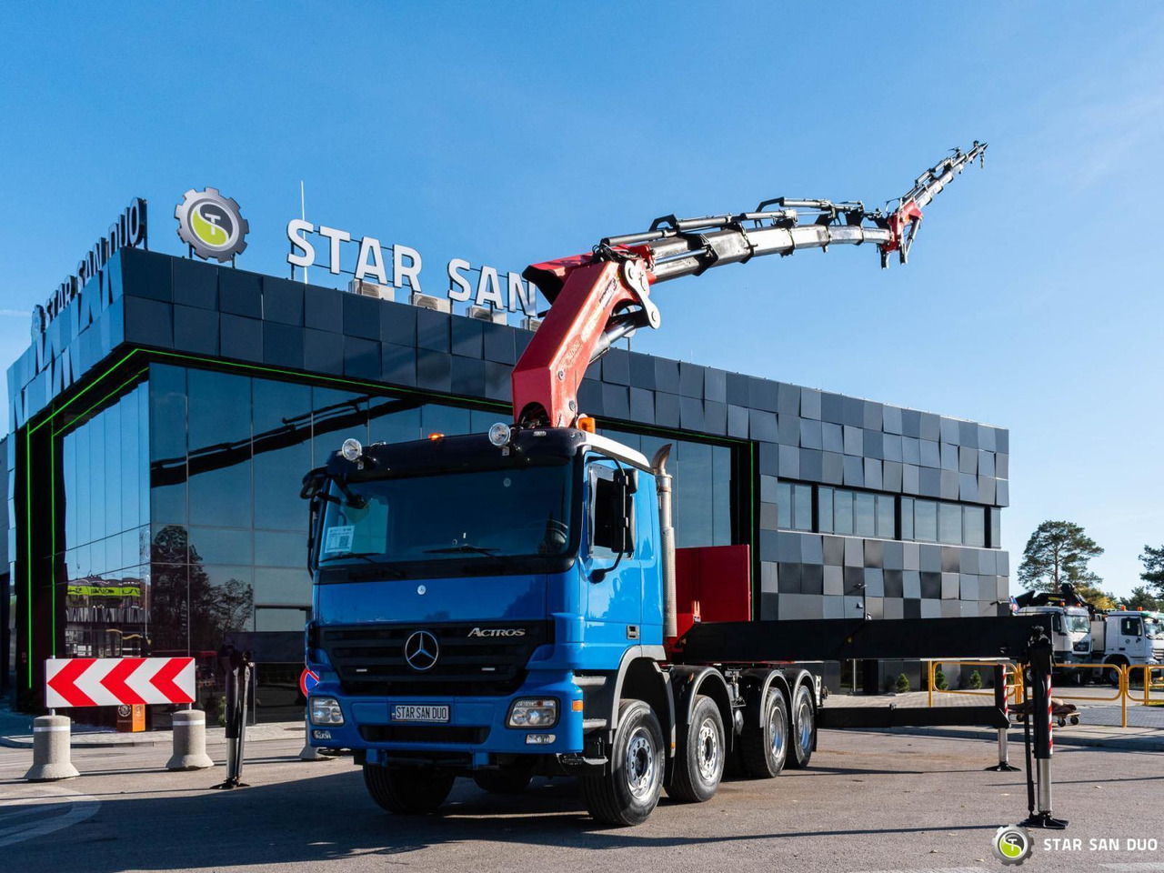 - Sunkvežimis su kranu: foto 3 - Sunkvežimis su kranu: foto 3