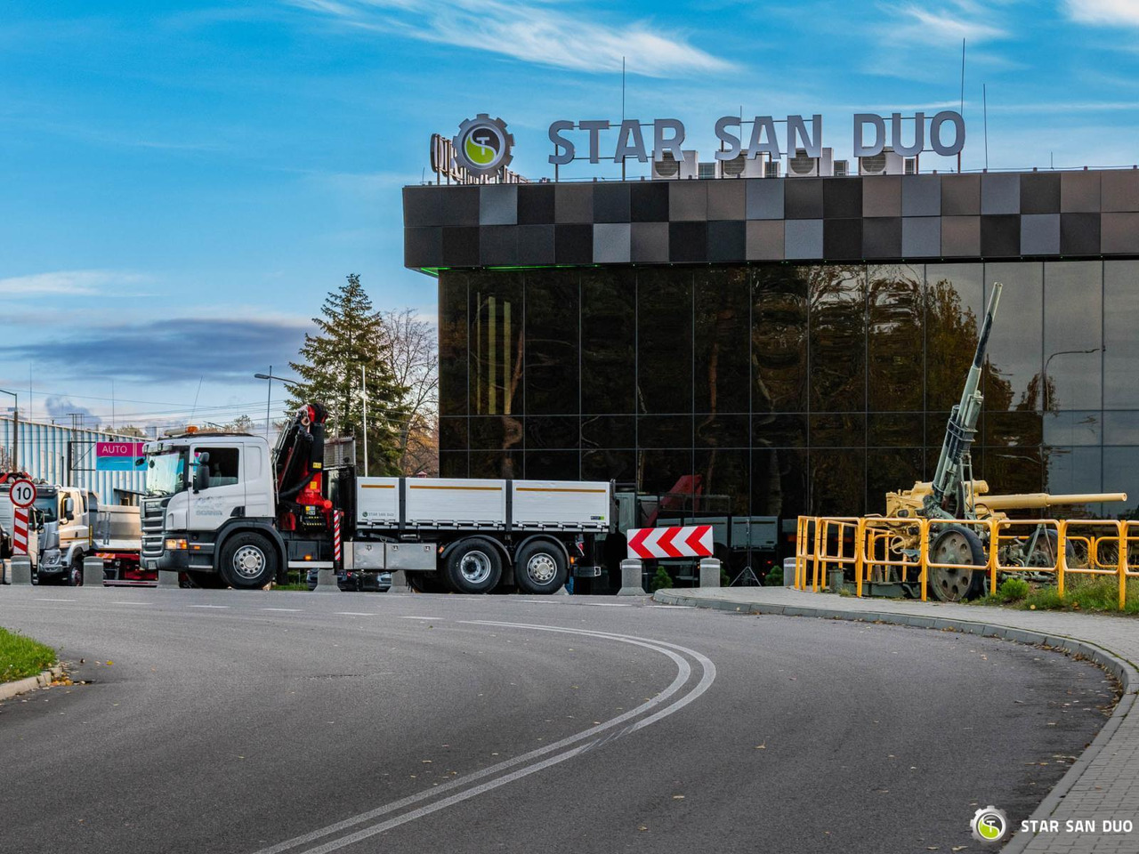 - Savivartis sunkvežimis: foto 2 - Savivartis sunkvežimis: foto 2