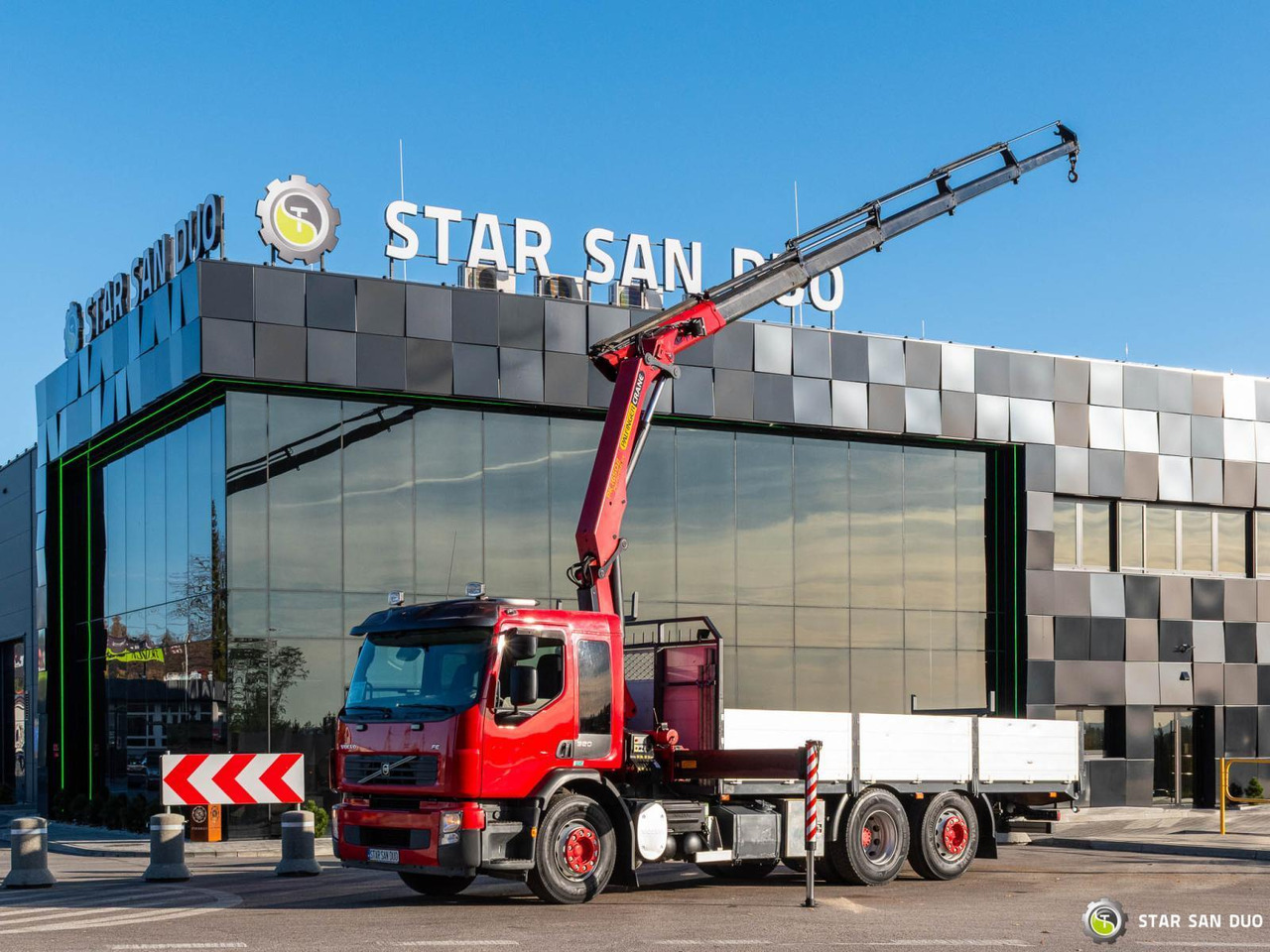 - Sunkvežimis su kranu: foto 5 - Sunkvežimis su kranu: foto 5