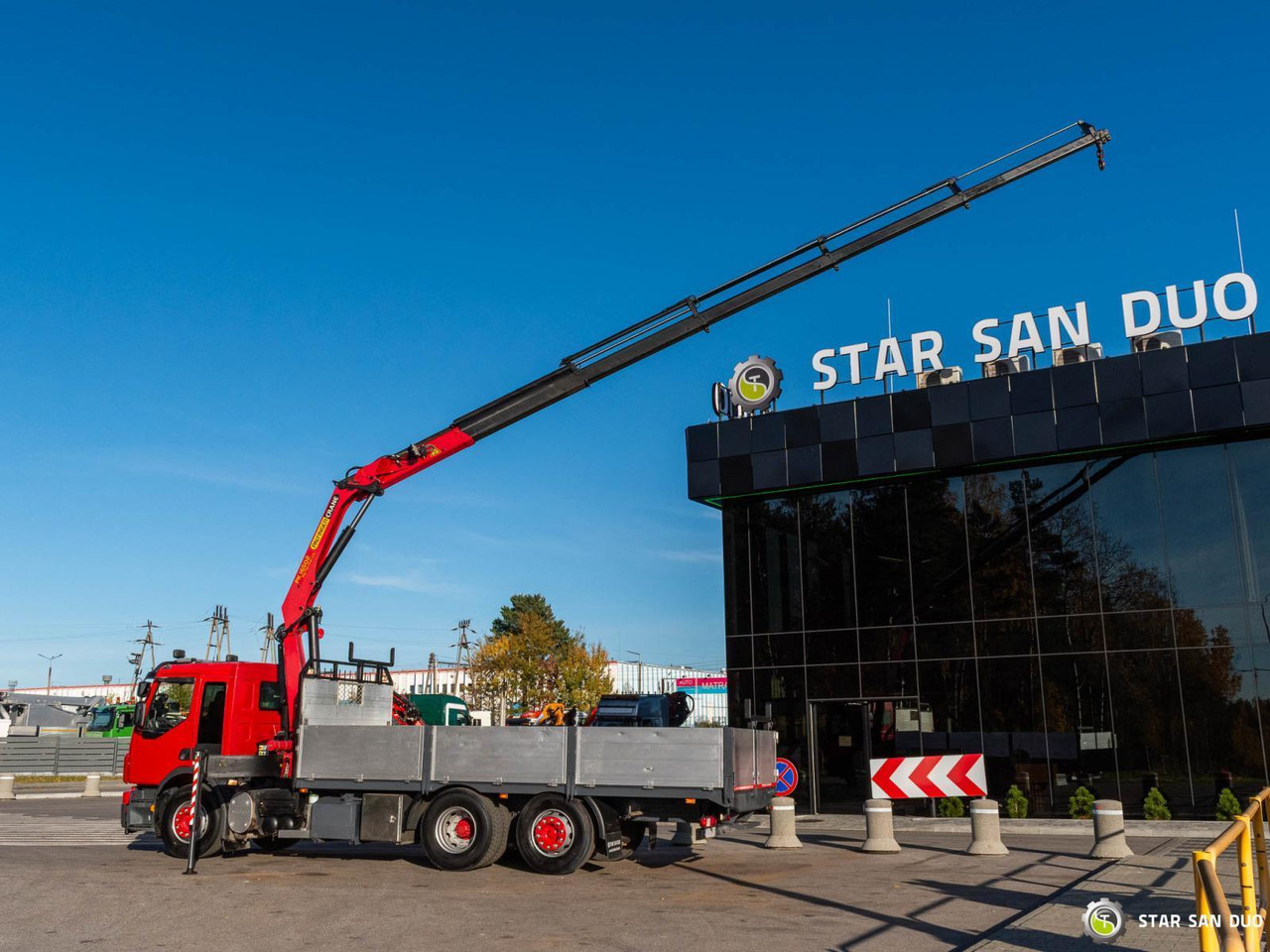 - Sunkvežimis su kranu: foto 2 - Sunkvežimis su kranu: foto 2