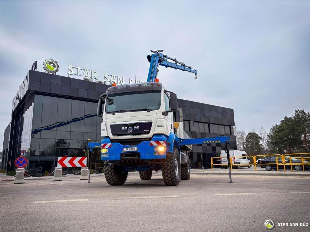 MAN TGS 18.440 4x4 HIAB 166 E-4 CRANE KRAN MAN TGS 18.440 4x4 HIAB 166 E-4 CRANE KRAN - Sunkvežimis su kranu, Platforminis/ Bortinis sunkvežimis: foto 3 MAN TGS 18.440 4x4 HIAB 166 E-4 CRANE KRAN MAN TGS 18.440 4x4 HIAB 166 E-4 CRANE KRAN - Sunkvežimis su kranu, Platforminis/ Bortinis sunkvežimis: foto 3