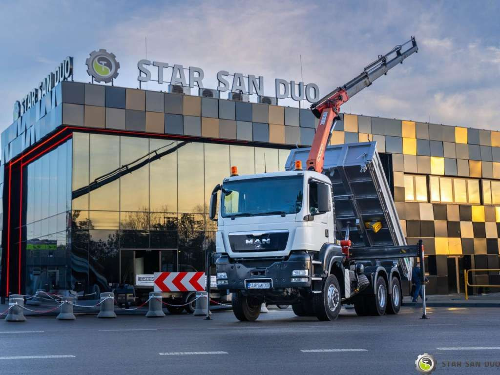 MAN TGS 26.360 6x6 PALFINGER PK 18001 EH Crane Kipe - Sunkvežimis su kranu: foto 1 MAN TGS 26.360 6x6 PALFINGER PK 18001 EH Crane Kipe - Sunkvežimis su kranu: foto 1