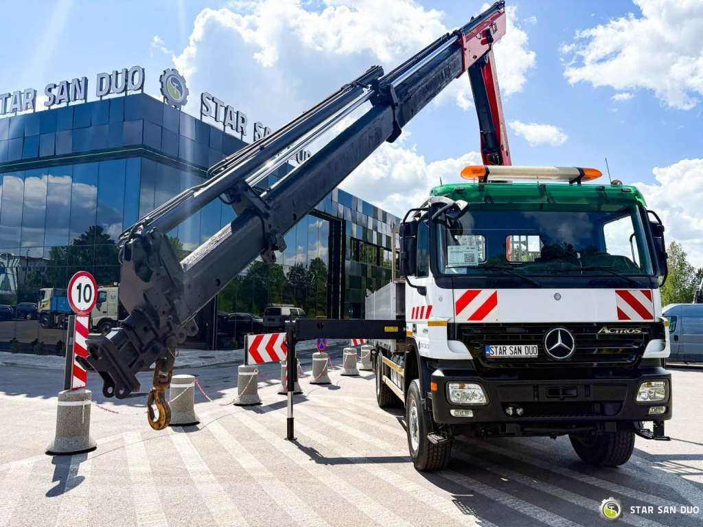 Mercedes-Benz ACTROS 2044A 4x4 Palfinger PK 20002 hds Crane - Sunkvežimis su kranu: foto 4 Mercedes-Benz ACTROS 2044A 4x4 Palfinger PK 20002 hds Crane - Sunkvežimis su kranu: foto 4