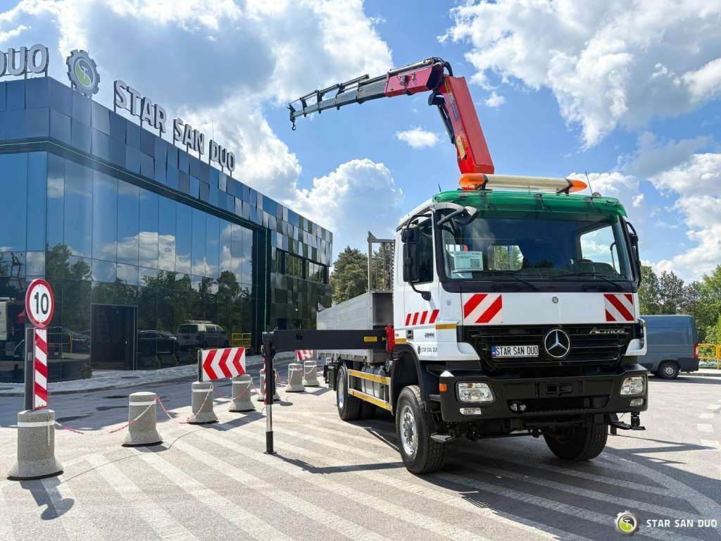 Mercedes-Benz ACTROS 2044A 4x4 Palfinger PK 20002 hds Crane - Sunkvežimis su kranu: foto 2 Mercedes-Benz ACTROS 2044A 4x4 Palfinger PK 20002 hds Crane - Sunkvežimis su kranu: foto 2
