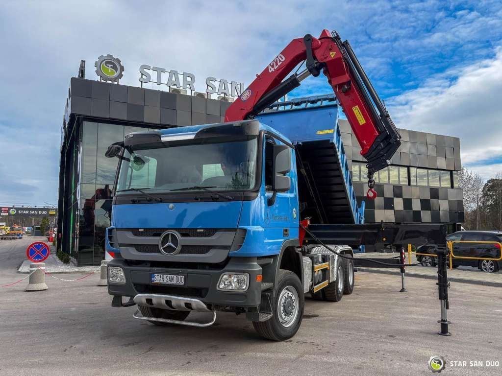 Mercedes-Benz ACTROS 3341 6x6 HMF 4220 K4 CRANE KIPPER - Savivartis sunkvežimis: foto 2 Mercedes-Benz ACTROS 3341 6x6 HMF 4220 K4 CRANE KIPPER - Savivartis sunkvežimis: foto 2