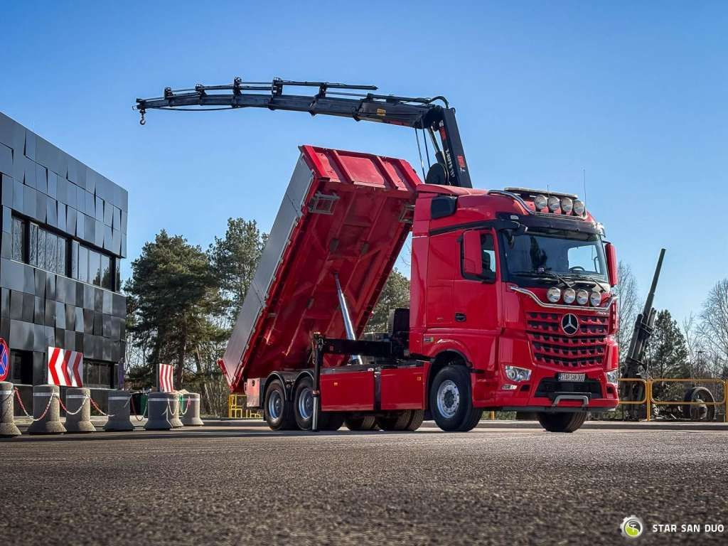 Mercedes-Benz AROCS 3358L 6x4 HIAB 192X-HIPRO E-6 Crane Kippe - Sunkvežimis su kranu: foto 3 Mercedes-Benz AROCS 3358L 6x4 HIAB 192X-HIPRO E-6 Crane Kippe - Sunkvežimis su kranu: foto 3
